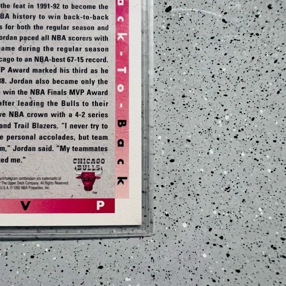 1992-93 Upper Deck Michael Jordan 67 MVP B - Near Mint💎 - Picture 9 of 10